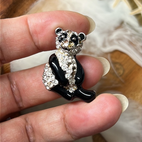 🖤Vtg MONET panda 🐼 brooch - Picture 6 of 9